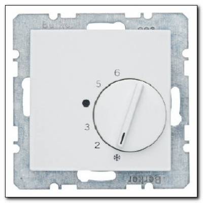 Regulator temperatury pomieszczenia z zestykiem zmiennym i elementem centralnym; śnieżnobiały; B.1/B.3/B.7 Glas Numer katalogowy: 20261909