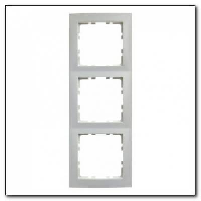 Ramka 3-krotna; śnieżnobiały, połysk; S.1 Numer katalogowy: 10138989
