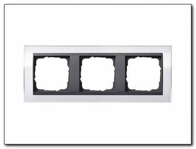Ramka potrójna antracytowy Gira Event Clear biały