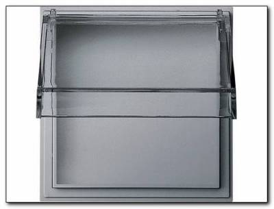 Ramka pośrednia przezr. z klapką Gira TX_44 (IP 44) kolor alu